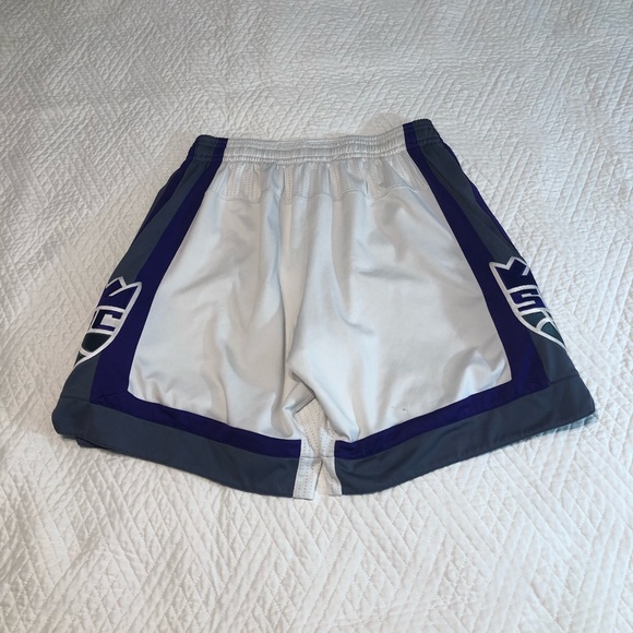 Men’s shorts - Picture 4 of 9